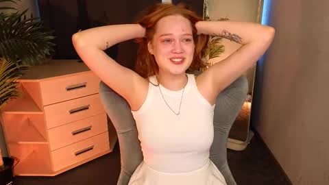 Jennifer online show from 03-03-26, 01:17