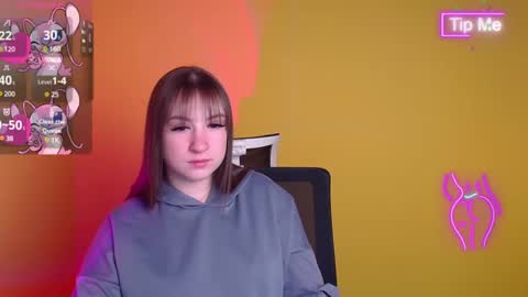 Jennifer online show from 03-06-25, 06:41