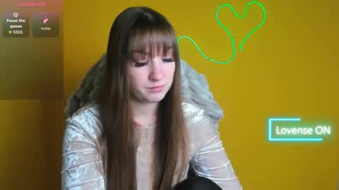 Jennifer online show from 11-07-25, 06:35