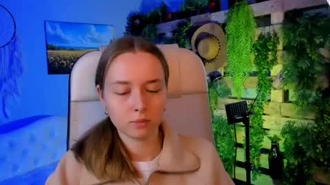 Jennifer online show from 10-06-25, 09:40