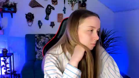 Jennifer online show from 06-15-26, 03:03