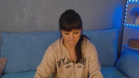 jenniferjay801880956088 online show from 12-07-24, 04:42