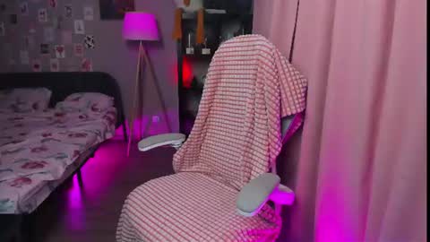 jenniferka online show from 07-28-26, 08:52
