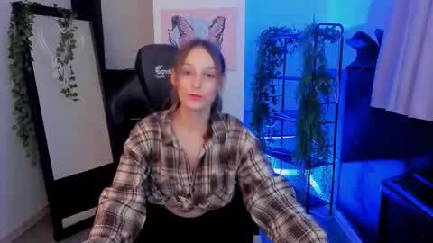 jenniferkiim online show from 10-23-25, 11:31