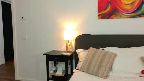 Jenny online show from 12-14-25, 08:57