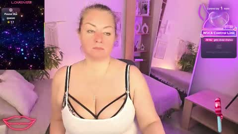 Jennifer online show from 03-09-26, 09:30