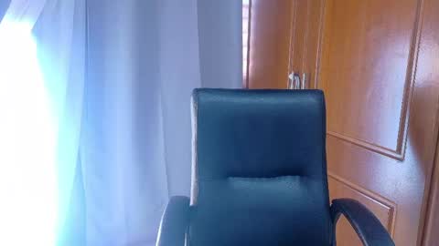 Jennifer vega  online show from 04-18-26, 09:04