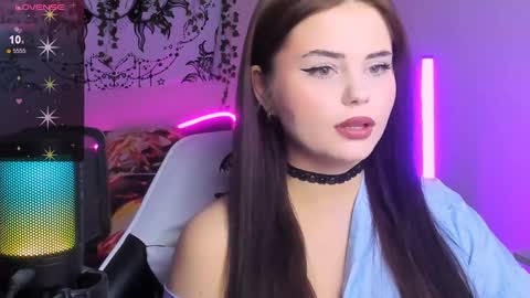 Jenni online show from 12-20-24, 04:14