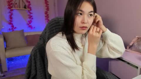 Jenni online show from 11-12-25, 01:22