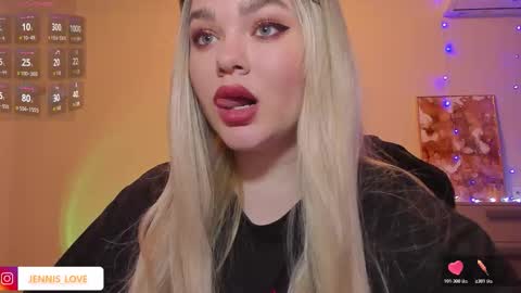 Mila online show from 12-05-25, 02:03