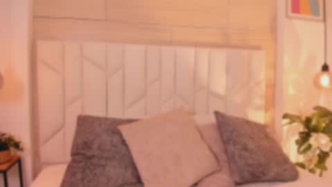     online show from 02-26-26, 12:15