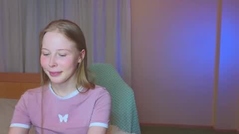 Snapshot of jenny_angelok chatting on 12-13-24, 01:01 Next broadcast on December 05 subject to change online show from 12-13-24, 01:01