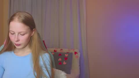 Snapshot of jenny_angelok chatting on 02-15-25, 10:22 Next broadcast on December 05 subject to change online show from 02-15-25, 10:22