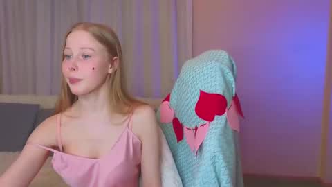 Snapshot of jenny_angelok chatting on 02-21-25, 01:22 Next broadcast on December 05 subject to change online show from 02-21-25, 01:22