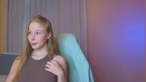 Snapshot of jenny_angelok chatting on 03-10-25, 10:15 Next broadcast on December 05 subject to change online show from 03-10-25, 10:15