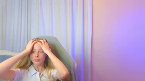 Snapshot of jenny_angelok chatting on 11-26-25, 10:05 Next broadcast on December 05 subject to change online show from 11-26-25, 10:05