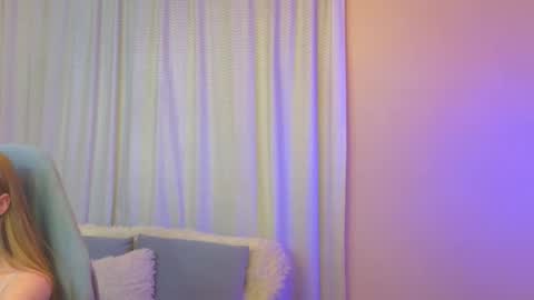 Snapshot of jenny_angelok chatting on 11-27-25, 10:06 Next broadcast on December 05 subject to change online show from 11-27-25, 10:06