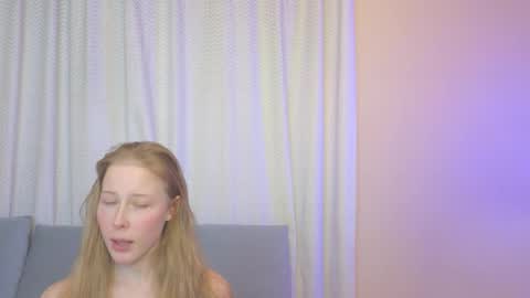 Snapshot of jenny_angelok chatting on 12-04-25, 11:52 Next broadcast on December 05 subject to change online show from 12-04-25, 11:52