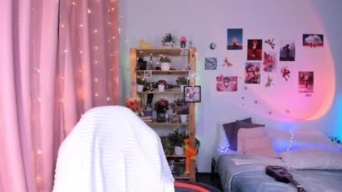 Jenny Piper online show from 01-22-25, 06:52