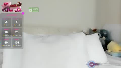 Snapshot of jenny_quinn18 chatting on 10-10-25, 02:43 Jenny online show from 10-10-25, 02:43