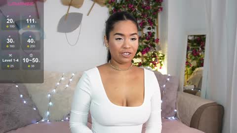 Snapshot of jenny_roberts96 chatting on 01-22-25, 07:56 Jenny Roberts online show from 01-22-25, 07:56