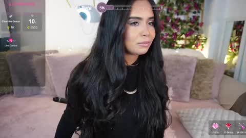 Snapshot of jenny_roberts96 chatting on 02-26-25, 07:05 Jenny Roberts online show from 02-26-25, 07:05