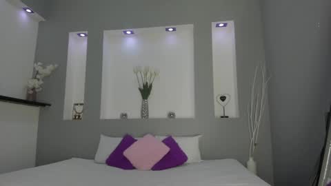 jenny_towers online show from 01-25-25, 03:19