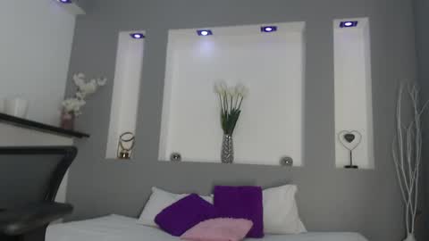 jenny_towers online show from 02-10-25, 06:09