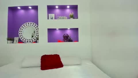 jenny_towers online show from 11-02-25, 07:05