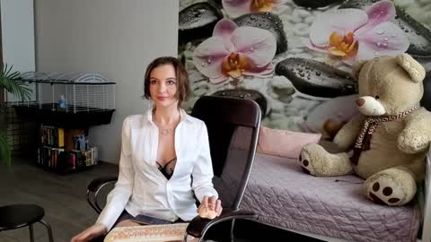 jennycutey online show from 01-27-25, 03:47