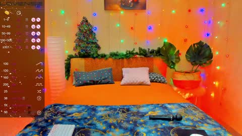 Snapshot of jennydance chatting on 01-10-25, 08:07 Jenny online show from 01-10-25, 08:07