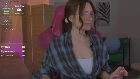 Jenny NO Nude online show from 04-18-26, 07:58