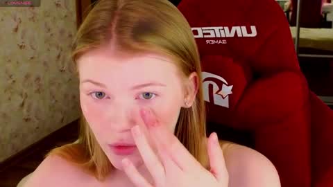 Snapshot of jennykiss11 chatting on 05-10-26, 06:35 your dream online show from 05-10-26, 06:35