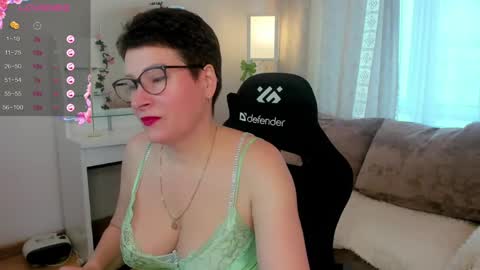Jenny online show from 05-06-26, 08:19