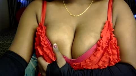 Snapshot of jennysinghaniya chatting on 12-08-24, 09:35 jenny online show from 12-08-24, 09:35