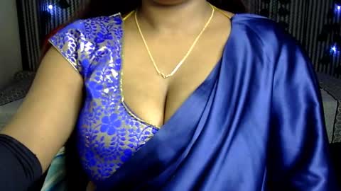 Snapshot of jennysinghaniya chatting on 12-19-24, 11:39 jenny online show from 12-19-24, 11:39