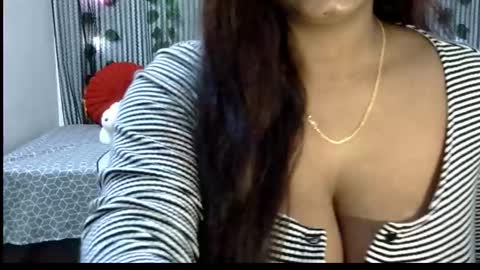 Snapshot of jennysinghaniya chatting on 01-09-25, 01:45 jenny online show from 01-09-25, 01:45