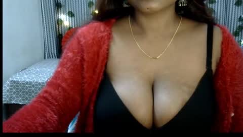 Snapshot of jennysinghaniya chatting on 02-04-25, 06:49 jenny online show from 02-04-25, 06:49