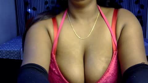 Snapshot of jennysinghaniya chatting on 02-13-25, 03:50 jenny online show from 02-13-25, 03:50