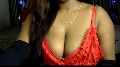Snapshot of jennysinghaniya chatting on 03-10-25, 12:26 jenny online show from 03-10-25, 12:26