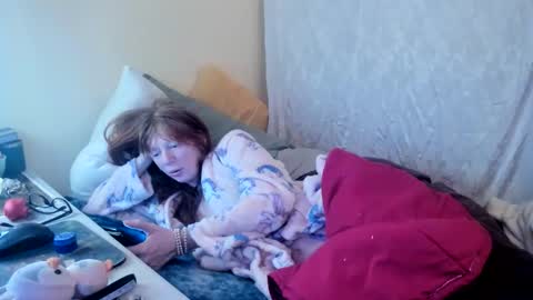 Jenn -  come to my onlyfans online show from 01-15-26, 04:00