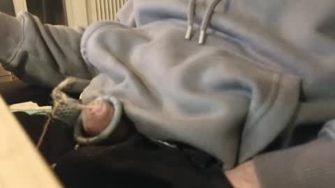 Snapshot of jeremie18cms chatting on 12-12-24, 06:42 Machine Sperme online show from 12-12-24, 06:42