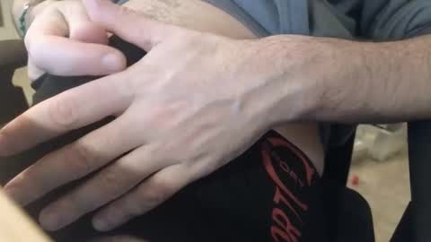 Snapshot of jeremie18cms chatting on 01-01-25, 08:26 Machine Sperme online show from 01-01-25, 08:26