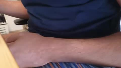 Snapshot of jeremie18cms chatting on 10-08-25, 01:53 Machine Sperme online show from 10-08-25, 01:53