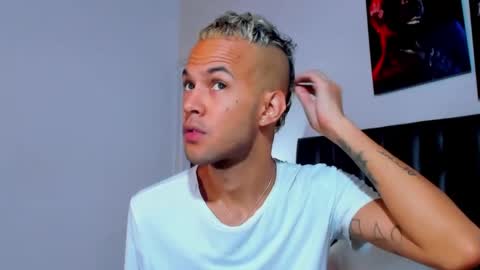 Snapshot of jeremmy_5_ chatting on 02-08-25, 12:50 Jeremmy online show from 02-08-25, 12:50