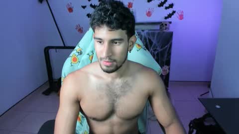 Snapshot of jeremy_colton_hot chatting on 10-26-25, 11:05 jeremy_colton_hot online show from 10-26-25, 11:05