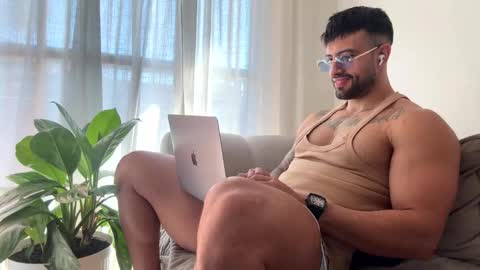 Snapshot of jeremy_harden chatting on 05-15-26, 01:51 Jeremy online show from 05-15-26, 01:51