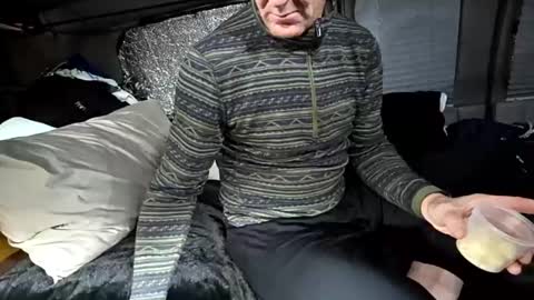 Snapshot of jeremycassanova chatting on 12-15-25, 04:17 Jeremy online show from 12-15-25, 04:17