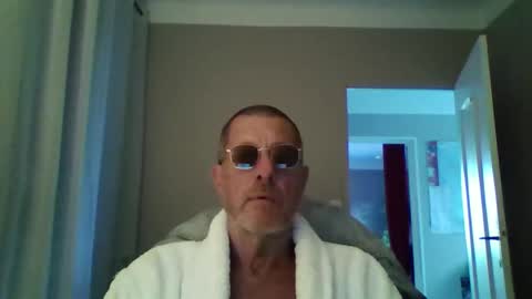 jerflor online show from 09-24-25, 04:21