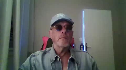 jerflor online show from 11-19-25, 02:50